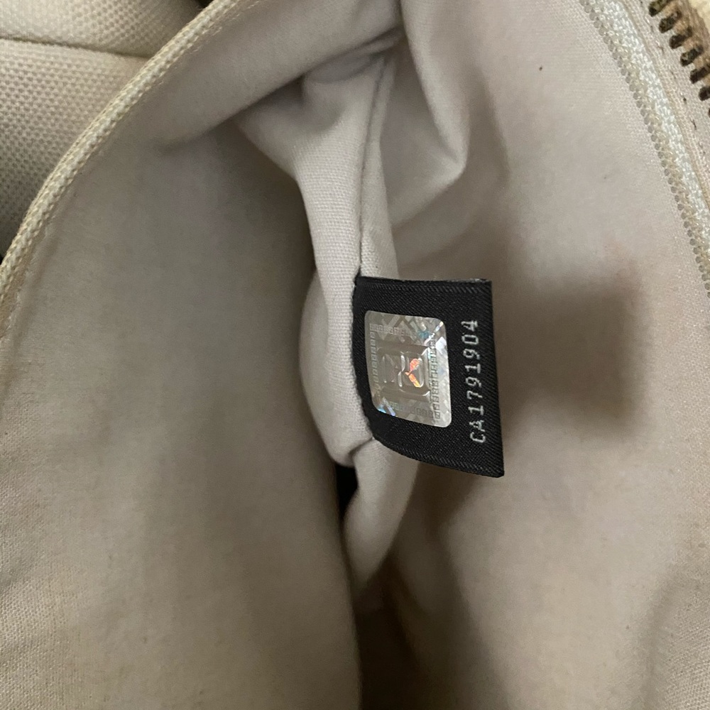 Fendi Handbag - Picture 9 of 9
